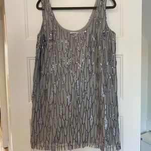 BB Dakota Relaxed Fit Dress. Size Medium.